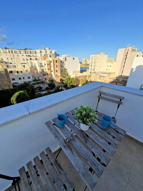 The Caves Apartments Apartment in Saint Julians