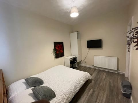 Earls Lodge Apartment in Glasgow