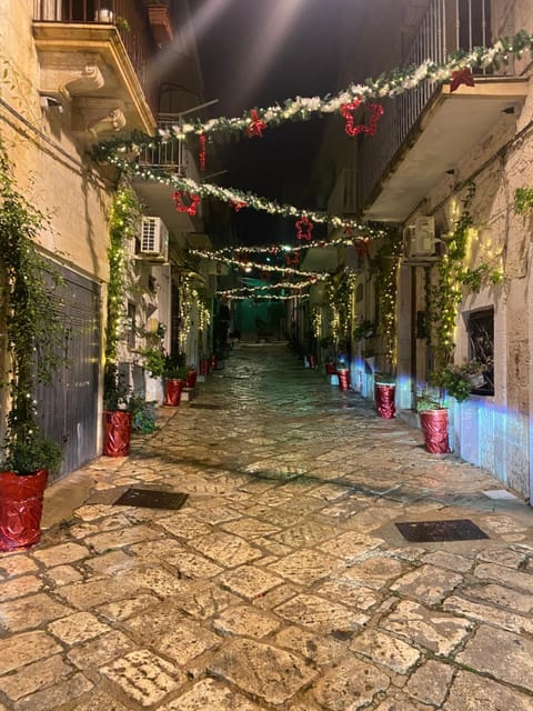 Night, Neighbourhood, Street view