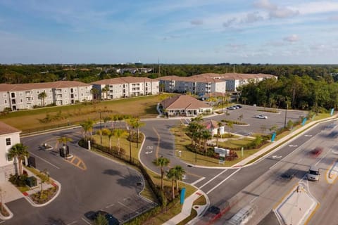 Elegant 3BR/2BA Condo Near Beaches & Attractions Apartment in Melbourne