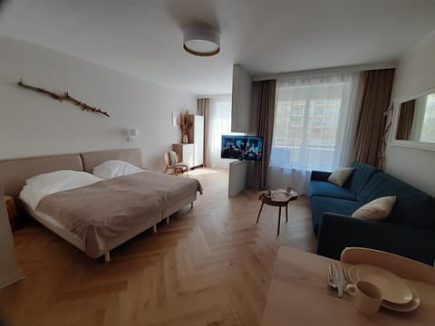 Seating area, Bedroom