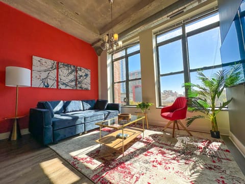 McCormick Place Secret Oasis with Optional parking for up to 8 guests Apartment in South Loop