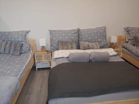 Bed, Photo of the whole room, Seating area, Bedroom