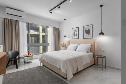 View (from property/room), Photo of the whole room, Bedroom