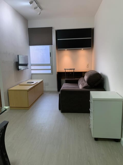 Living room, hair dresser