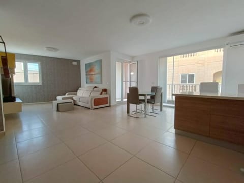 Cosy 2BED apartment in Manikata by Homely Apartment in Malta