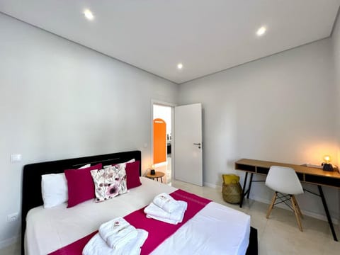 Bed, Bedroom
