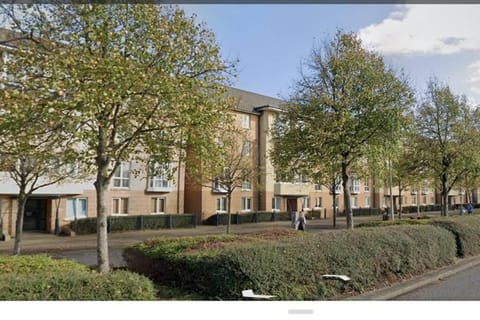 Spacious 3-Bedroom Ground Floor Flat with Free Parking in Central Location Apartment in Cardiff