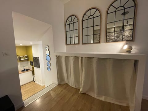 Place du marché Bastia centre avec entrée indép Apartment in Bastia