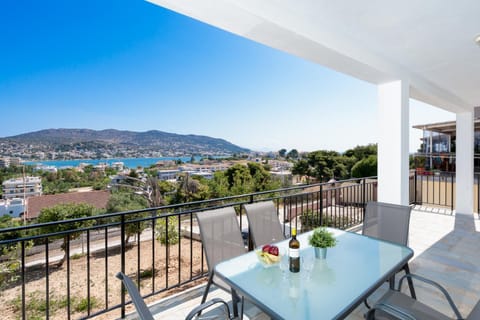 Property building, Patio, Day, Natural landscape, View (from property/room), Balcony/Terrace, Dining area, Sea view