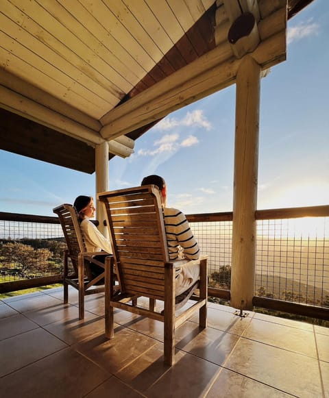 Day, Natural landscape, Winter, View (from property/room), Balcony/Terrace, Balcony/Terrace, Mountain view, Sunset, group of guests, sunbed