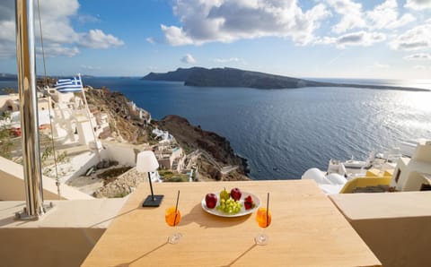 View (from property/room), Drinks