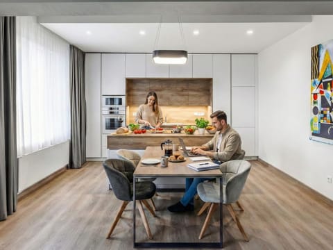 Living room, Dining area, kitchen