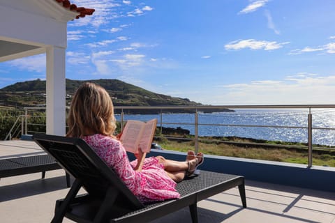 View (from property/room), Balcony/Terrace, Sea view