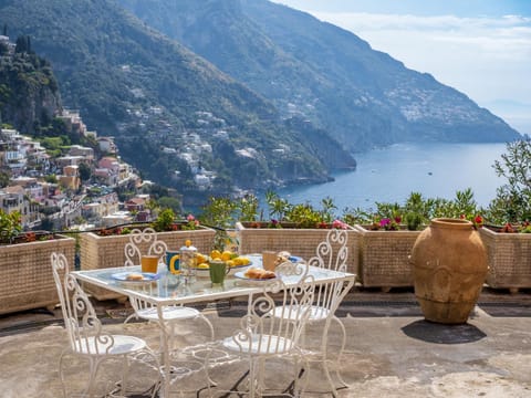 View (from property/room), Balcony/Terrace, Mountain view, Sea view