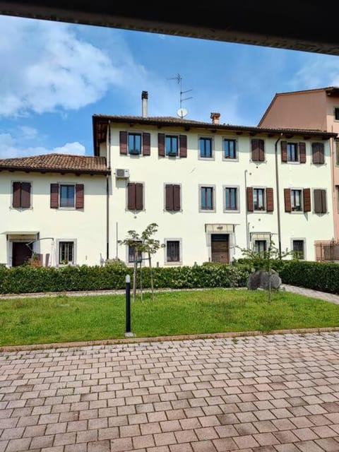 Property building, Garden view, Parking