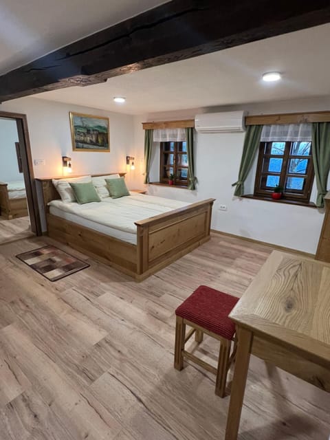Bed, Bedroom, air conditioner