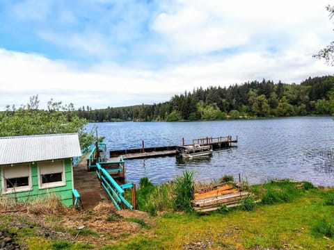 View (from property/room), Lake view