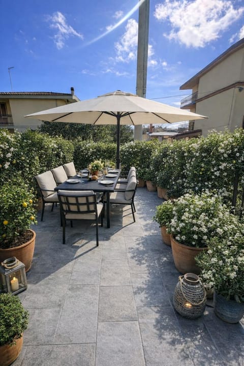 Garden, Garden, Balcony/Terrace, Dining area, Garden view