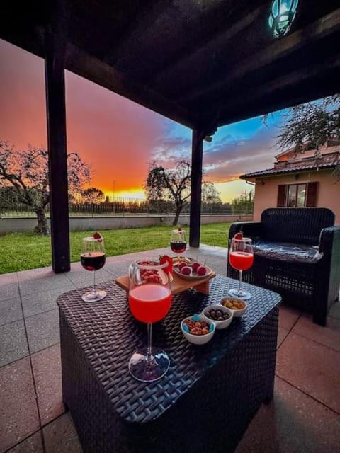 View (from property/room), Food and drinks
