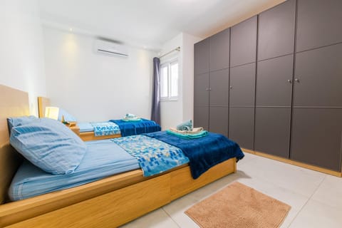 New Spacious Apartment with Amazing View Bugibba Apartment in Saint Paul's Bay