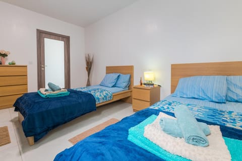 New Spacious Apartment with Amazing View Bugibba Apartment in Saint Paul's Bay