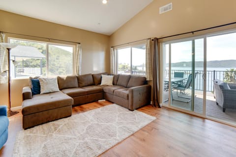 Clearlake Vacation Rental with Nearby Lake Access! House in Clear Lake