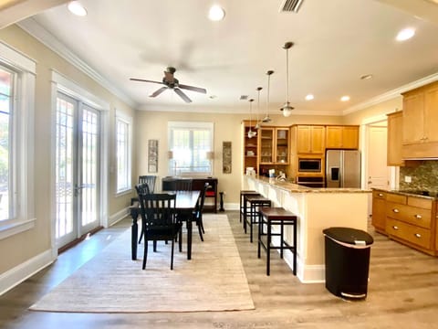 Beach Club Cottage 20 by ALBVR - Beautiful, Private Home - Amenities Galore! House in Alabama