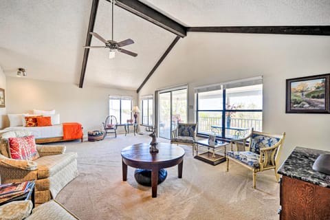 Hillside Manor House in Kerrville