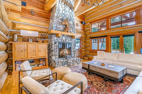 Seattle Mountain Home House in Snoqualmie Pass