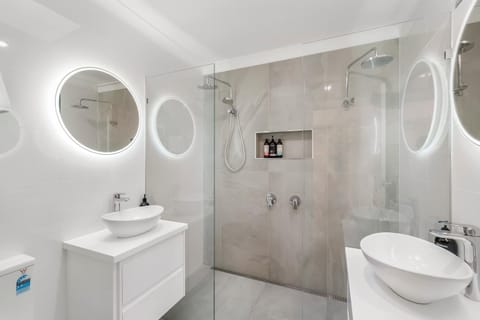 Brisbane Terrace - 3 Bedroom Hobart Inner City - Free Parking Apartment in Hobart