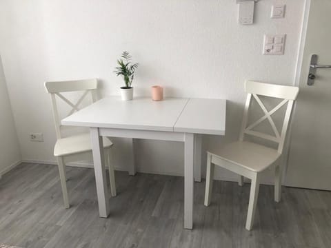 Studio mit eigener Dusche und Küchenzeile Apartment in Winterthur