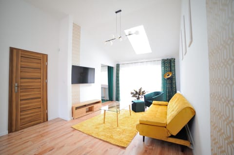 Communal lounge/ TV room, TV and multimedia, Living room, Photo of the whole room, Seating area, Evening entertainment
