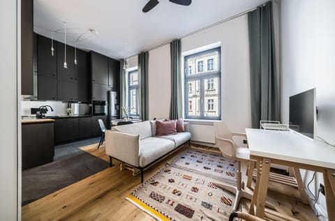 Kitchen or kitchenette, Living room, Seating area