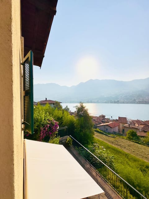 Sebino Holiday Home Monteisola House in Monte Isola