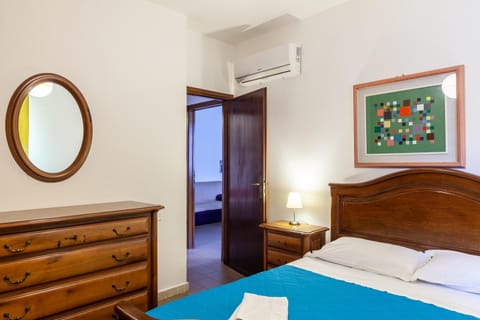 Living room, Bedroom