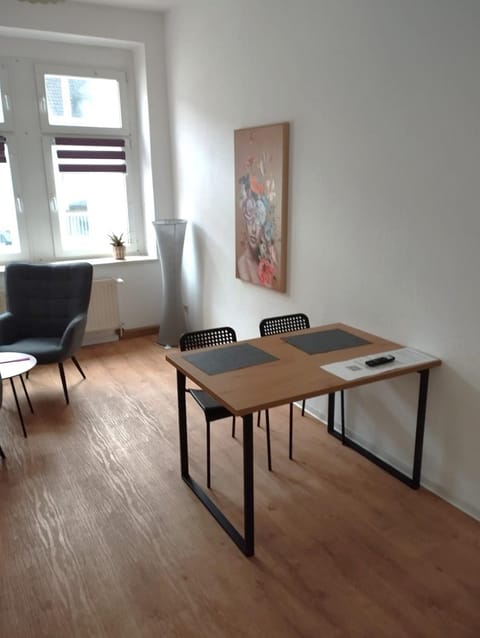 Communal lounge/ TV room, Living room, Dining area