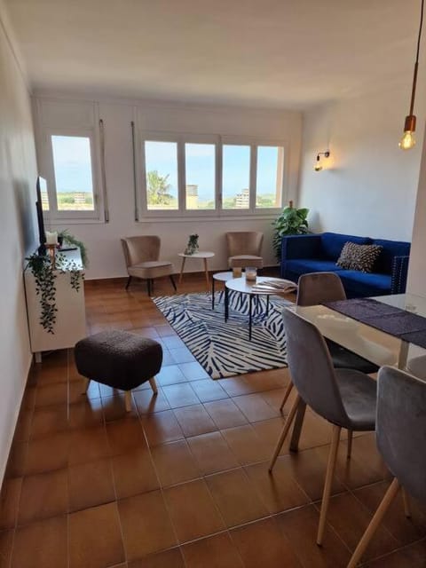 TV and multimedia, Living room, Dining area