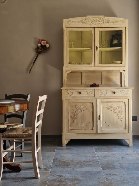 Mister Barolo Apartments Langhe Apartment in Liguria