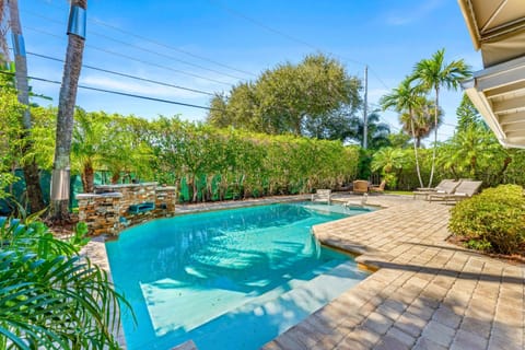 Gorgeous 3BR2BA in LBTS- Walk to the Beach House in Lauderdale-by-the-Sea