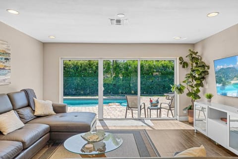 Exquisite House In Lbts- 7 Min Walk To The Beach! House in Lauderdale-by-the-Sea