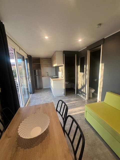 Kitchen or kitchenette, Living room, Dining area, stove