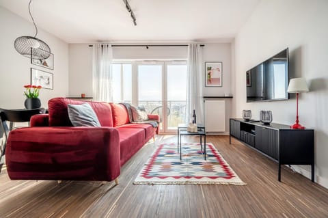 Communal lounge/ TV room, TV and multimedia, Living room, Seating area, Evening entertainment