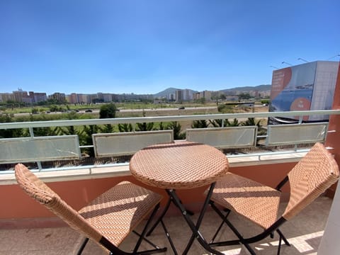 Balcony/Terrace, City view