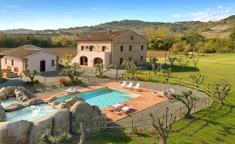 Podere La Querciola Apartment in Tuscany