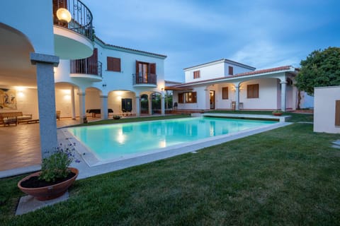 Patio, Garden, Garden, Garden view, Pool view, Swimming pool, Swimming pool