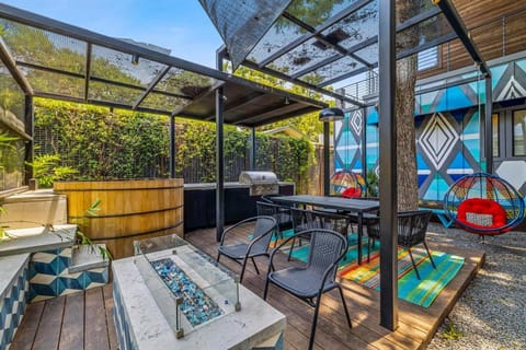 South Lamar Wellness Haven - Sauna - Hot Tub - BBQ House in Zilker