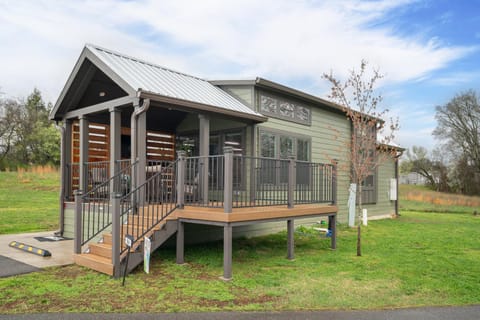 Property building, Natural landscape