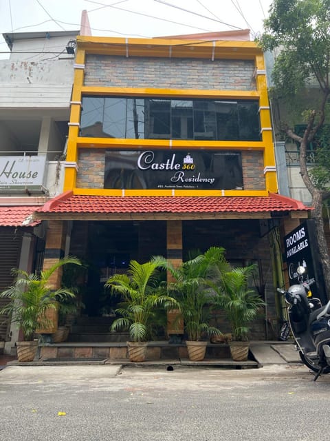 Property building, Day, Street view