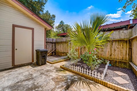 Country Village Condo Apartment in Humble